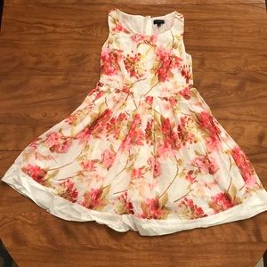 Limited flower dress size 4